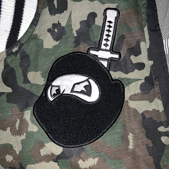 Rocksmith Woodland Camo vest - Picture 3 of 4